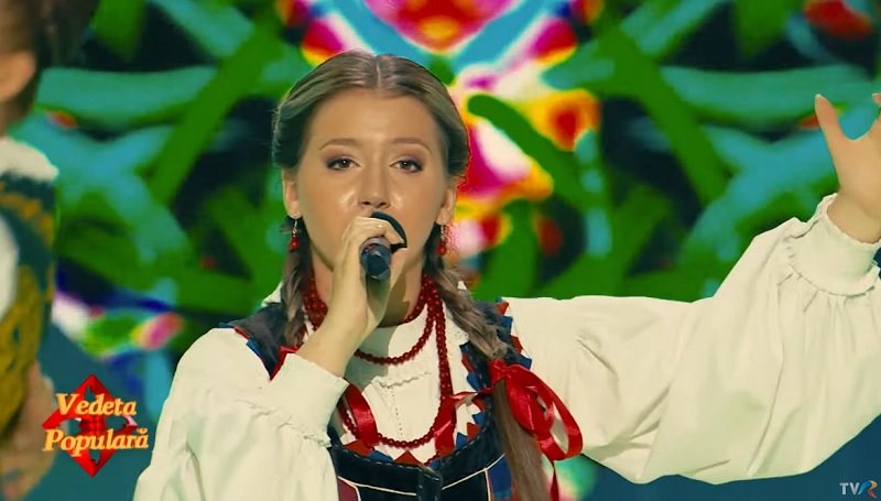 Magyar népdalt énekelt a román tehetségkutatóban a 16 éves lány: "Igazi magyar lány voltál"